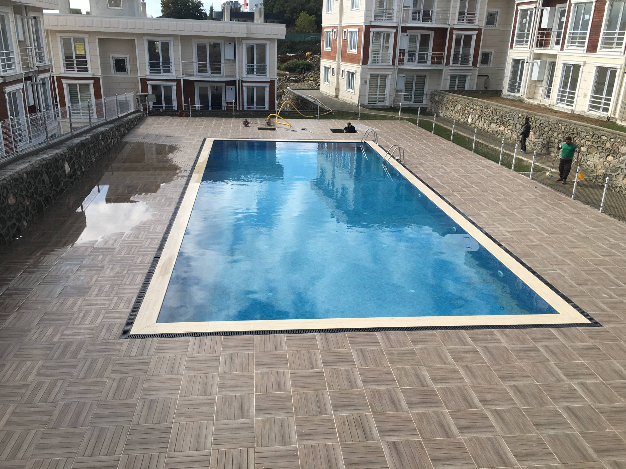 Yüzme havuzu, havuz referansları, havuz projeleri, havuz yapımı, havuz inşaatı, havuz tasarımı, modern havuz, lüks havuz, anahtar teslim havuz, havuz taahhüt, havuz mühendisliği, özel havuz, villa havuzu, otel havuzu, ticari havuz, kapalı havuz, açık havuz, prefabrik havuz, betonarme havuz, sonsuzluk havuzu, olimpik havuz, çocuk havuzu, havuz yenileme, havuz bakımı, havuz ekipmanları, havuz sistemleri, havuz çözümleri, havuz danışmanlığı, Düzce havuz, Türkiye havuz.