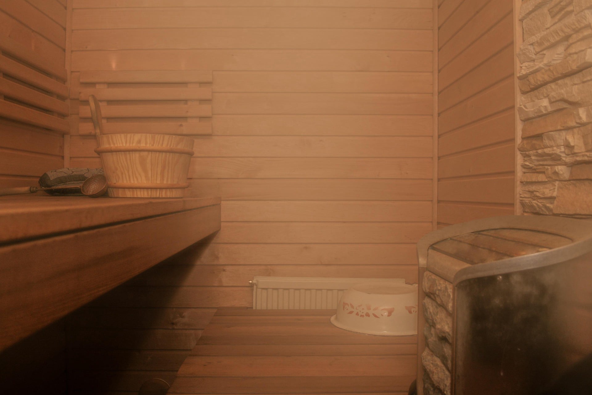 Sauna referansları, sauna projeleri, sauna yapımı, sauna tasarımı, Finlandiya saunası, kızılötesi sauna, IR sauna, konut saunası, otel saunası, SPA saunası, ticari sauna, sauna kabini, sauna sobası, sauna ahşabı, sedir sauna, Finlandiya çamı sauna, sauna kontrol paneli, sauna aydınlatması, sauna aksesuarları, anahtar teslim sauna, sauna kurulumu, ahşap işçiliği sauna, modern sauna, geleneksel sauna, sauna firması referansları.